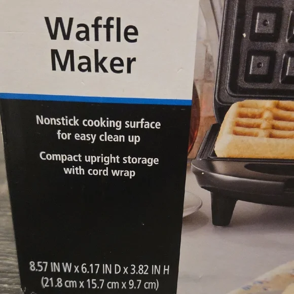 Mainstays Black Nonstick Waffle Maker - Picture 3 of 4